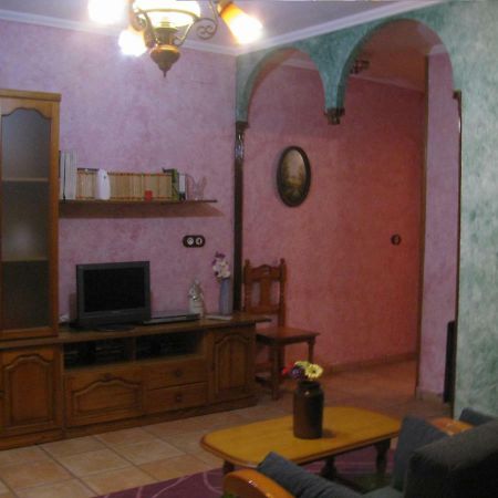 Casa Marzo Pension Angues Buitenkant foto